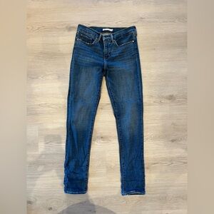 Levi's Women's Classic Blue Skinny Jeans